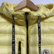 モンクレール MONCLER フード付き ダウンベスト E10934832498 パステルイエロー ジャケット、上着 ジャケット、上着 表記無し_画像2