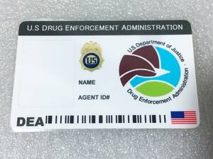 ☆ アメリカ 人気 連邦系 映画 ドラマ グッズ DEA 合衆国麻薬取締局 風 IDカード ブランク（未記入）タイプ Y01 （検索：ポリスバッジ） ☆