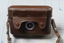 ＃03　古い革製カメラケース　KONICA（機種不明）_画像3