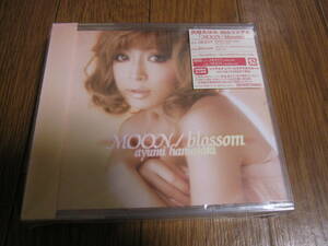 新品CD　浜崎あゆみ　MOON/blossom　初回盤　CD+DVD