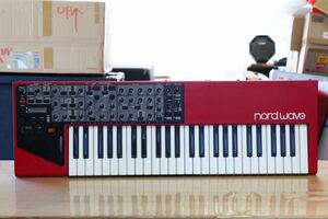 Nord wave ノード ウェーブ シンセサイザー 専用ケース付き