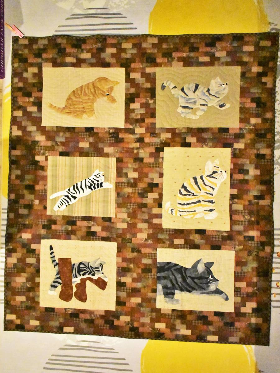 Tapiz hecho a mano con diseño de gato para colgar en la pared, colcha de retazos para amantes de los gatos, de coser, bordado, Producto terminado, otros