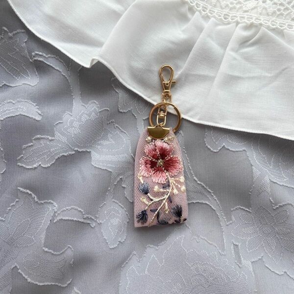 インド刺繍リボン バッグチャーム キーホルダー ストラップ タッセル ピンク 桜 さくら 花 チャーム