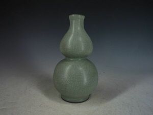 中国美術 明代 龍泉窯 瓢箪瓶 中国古玩 時代1064