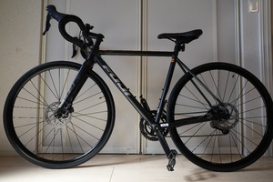 【新品同様】フジ FUJI NAOMI DISC ナオミ ディスク 2024 ロードバイク スポーツ自転車