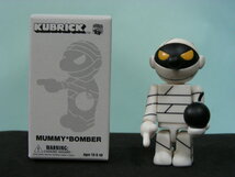 ★KUBRICK キューブリック TWIM Easy BOMBERS ボマー ●MUMMY BOMBER マミーボマー 1種 内袋開封品_画像1