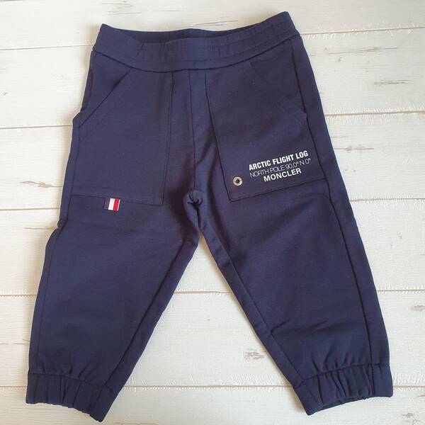 【新品・未使用】MONCLER ベビーロゴトラックパンツネイビー 18-24Mサイズ(90cm) 8H0000380996