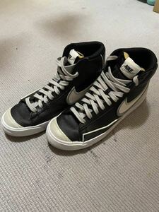 NIKE ブレイザー　MID 77