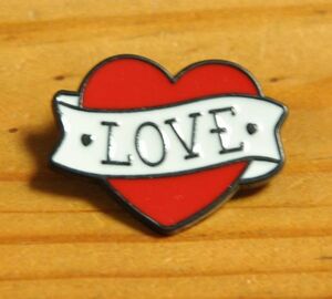 USA インポート Pins Badge ピンズ ピンバッジ ラペルピン 画鋲 ハート LOVE アメリカン アメリカ 119