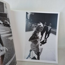 「Garry Winogrand: Figments from The Real World」ギャリー・ウィノグランド. ジョン・シャーカフスキー 著. ニューヨーク近代美術館など_画像2