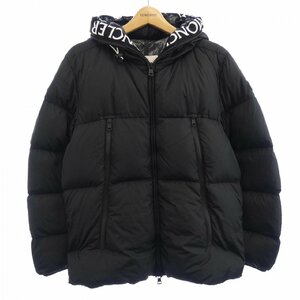 モンクレール MONCLER ダウンジャケット