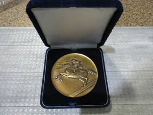 * west .. medal most on . light horse racing Yamagata . feather . have ... light 