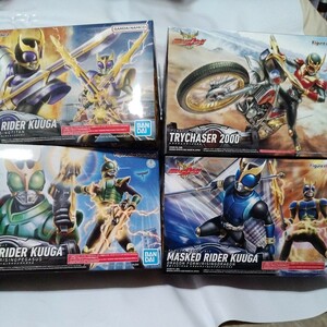 【未組立】フィギュアライズスタンダード 仮面ライダークウガ ドラゴンフォーム・ペガサスフォーム・タイタンフォーム プラモデル