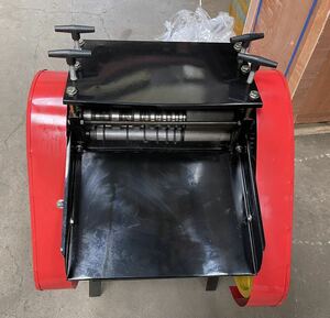 * new goods unused ** super-discount * single phase 110v 3kw electric wire stripper ( peeling line machine ) coating line cable leather peeling . machine reversal switch attaching with tire 