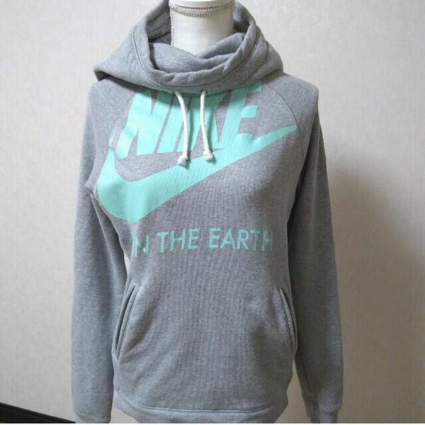 NIKE パーカー プルオーバー