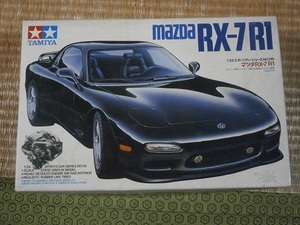 古い，タミヤのプラモデル　１/２４スポーツカーシリーズＮＯ.１１６マツダ　ＲＸー７　Ｒ１　未組立　旧車