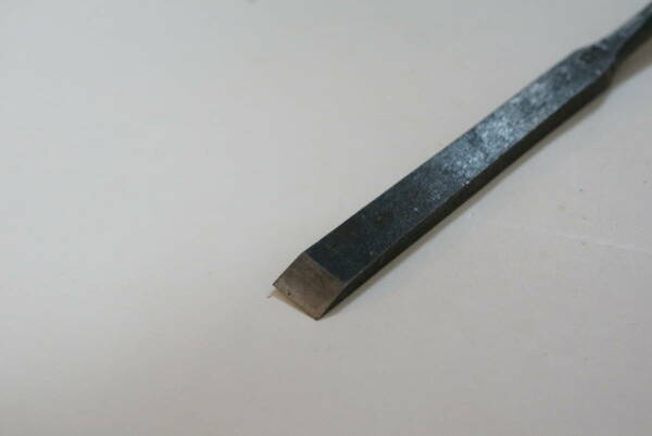 2329_3【送料無料】突き鑿　9mm　角利　japanese carpenter chisel nomi