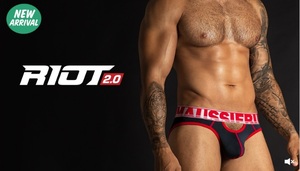 即決正規品新品 オージーバム Aussiebum RIOT 2.0 Brief -黒S- ビキニブリーフ 黒色 ブラック現品表記サイズ S　蒸れずに快適