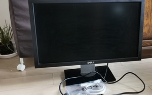 DELL U2711b液晶IPS高解像度モニター(2560X1440)、欠点なし