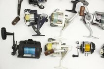 Daiwa SHIMANO RYOBI 他 スピニングリール 両軸リール ベイトリール 等 大量セット フィッシング 釣り具 まとめ ジャンク ① 1-E057/1/100_画像4