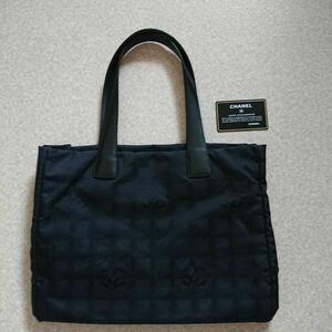 CHANEL ニュートラベルライン MM