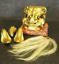 【真作】【WISH】横山一夢「木彫純金塗 獅子頭」大型作品 木彫 共箱 高さ40cm 3.42kg ◆純金塗名品 　　〇木彫巨匠 日展参与 #24016016_画像2