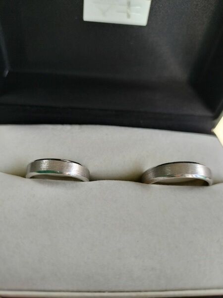 pt リング ペア Pt８５０ ペアリング 結婚指輪 サイズが合えば大特価です。重量感ありで末永く使って頂けます。