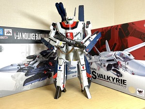 【送料無料】DX超合金 超時空要塞マクロス 劇場版VF-1S バルキリー(一条輝機) ＋ VF-1対応 ストライク/スーパーパーツセット【1円〜】