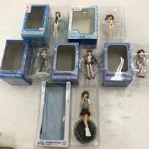 【1円～】美少女フィギュア 26点 大量まとめ売り　涼宮ハルヒの憂鬱 ストライクウィッチーズ とあるシリーズ 他 現状品【ジャンク品】_画像7