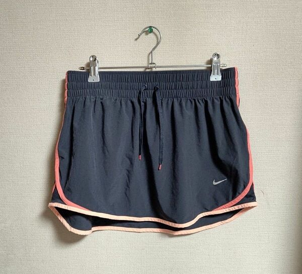 ナイキ NIKE テニススコート Lサイズ