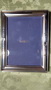 127 Ginza Wako WAKO silver finishing photo frame ( out frame 21.8×16.8 inside frame 17×12.) surrounding . belt ...... left right . tail pills motif 