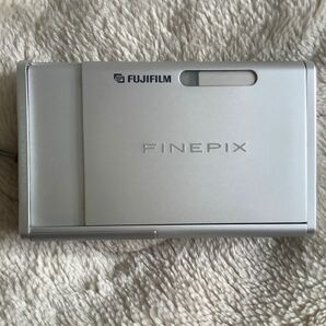 FinePix z１ コンパクトデジタルカメラ FUJIFILM