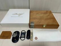 ４点セット ダビドフ DAVIDOFF ヒュミドール millennium collection limited edition シガークラブ シガーカッター パンチカッター_画像1