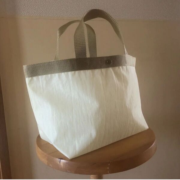 オフホワイト トートバッグ ハンドメイド