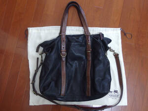  Coach is lison East waste to tote bag black 