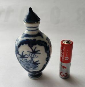 中国乾隆年製 鼻煙壺 青花磁器 時代物 古玩 清時代 古染付 中国古美術 送料無料
