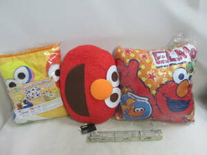 sesame Elmo soft toy cushion face cushion (1 part paste . some stains .. - ) quilting blanket 3 piece . together unused 