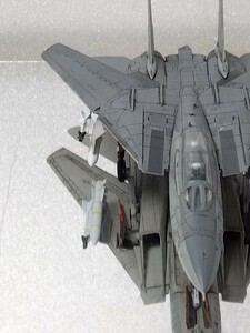 1/144　F-14Bトムキャット　ディテールアップ完成品　エフトイズ　WTM　WKC