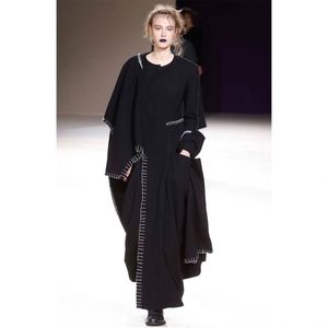 ヨウジヤマモト ファムYohji Yamamoto FEMME ホワイトステッチラップデザインコート 黒1