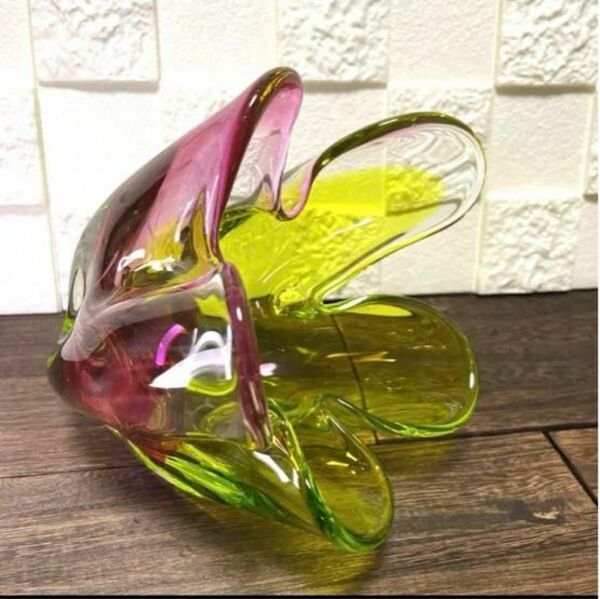 虹色　フラワーベース　花瓶　レインボー　フラワーベース　ガラス　インテリア　オブジェ　置物