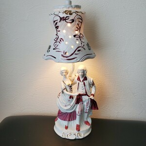 電気スタンド 陶器人形 テーブルランプ 卓上ランプ ヨーロピアン インテリア 貴族 西洋人形 昭和レトロ
