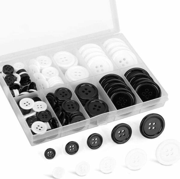 【160個入り】ボタン 手芸 黒 白 4穴 プラスチック製 専用ケース付き