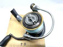 ダイワ　Daiwa　ルビアス　LUVIAS　2004 スピニングリール　MAGSEALED 釣り　MADE IN JAPAN REAL ENGINE REAL FOUR ジャンク　_画像5