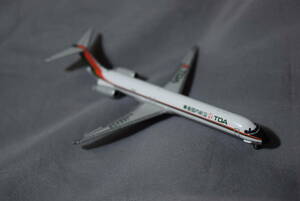 ■稀少1/400 マクドネルダグラスDC-9スーパー80(MD-81)東亜国内航空TDA レッド＆グリーン【検】日本エアシステムJASドラゴンジェミニヘルパ