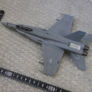 1/72 F/A-18C ホーネット 飛行機 戦闘機 合金 ダイキャスト 航空機 ジャンク 現状渡し品 同梱不可の画像2
