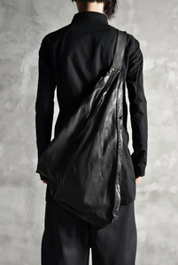 incarnation CALF LEATHER ONE SHOULDER SNAT PACK 定価152,000円+税 インカネーション JULIUS BACKLASH GUIDI ierib DEVOA m.a+ N/07