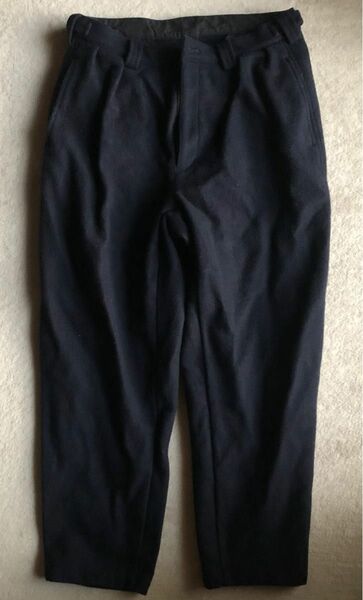 kanda biiki blue blue wool pleats trouser