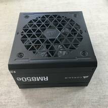 現状品 CORSAIR RM850e PC電源ユニット 850W 80PLUS Gold認証 ATX 3.0 認証済 フルモジュラー CP-9020263-JP_画像3