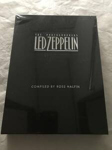 輸入写真集　レッド・ツェッペリン　THE PHOTOGRAPHERS　LED ZEPPELIN　2.13.61　ROSS HALFIN　絶版　未開封品　送料無料