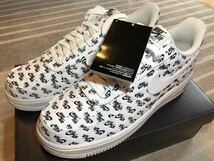 【新品未使用】NIKE AIR FORCE 1 '07 QS ナイキ エアフォース１ US10（28㎝）スニーカー モノグラム_画像4